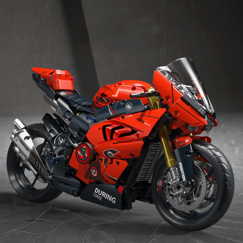 2000pcs 1:5 large-scale white Golden locomotive building blocks assembled model, splicing simple and easy to operate, suitable for birthday, Christmas, Halloween, Thanksgiving, New Year, party gifts